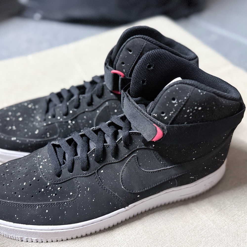 Nike Air Force “speckles”  Black High-Top Sneakers